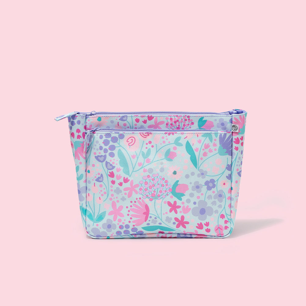 inside kids toiletry bag