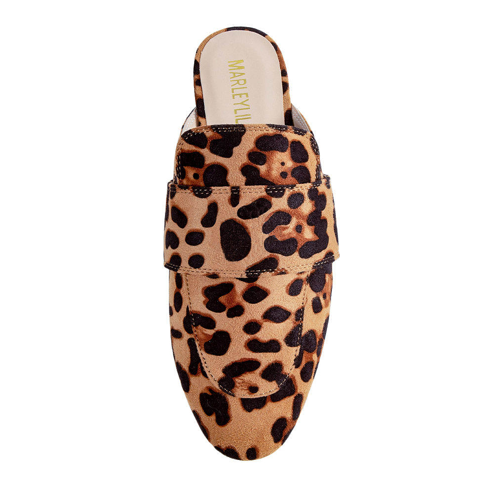 leopard spots slide on loafers in hands