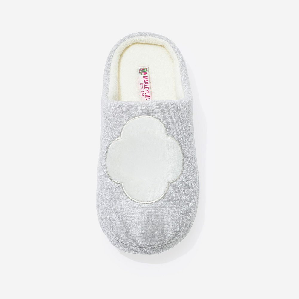 Monogrammed Slippers | White Quatrefoil
