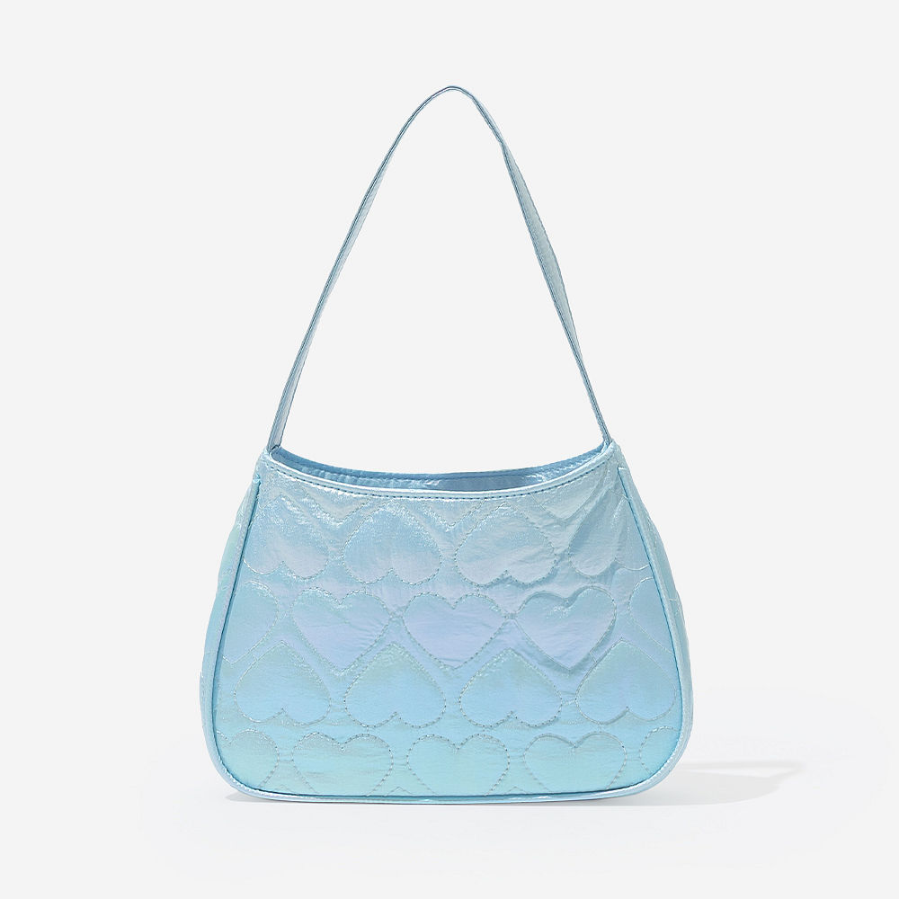 inside of quilted shoulder bag