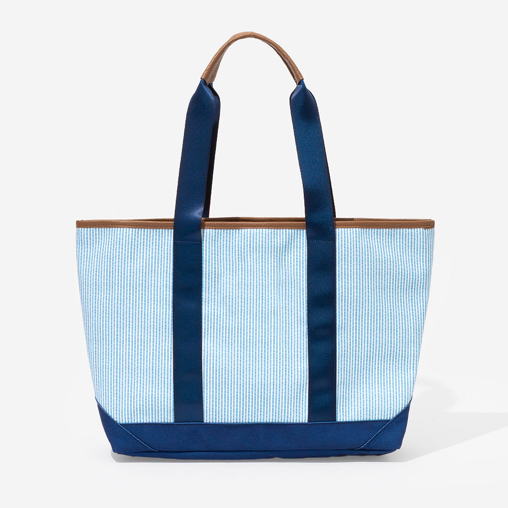 blue seersucker boat tote up close