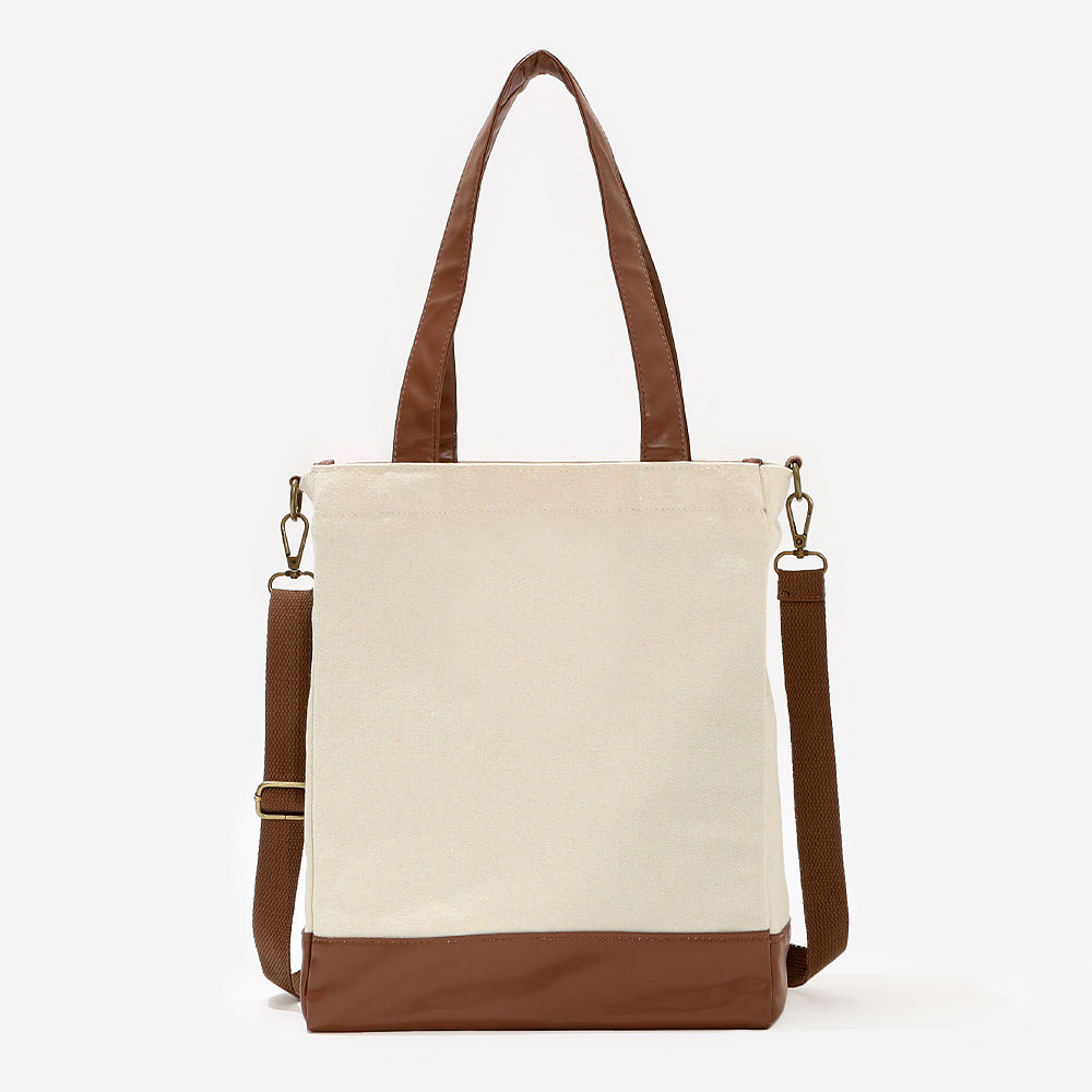 canvas bag on picnic