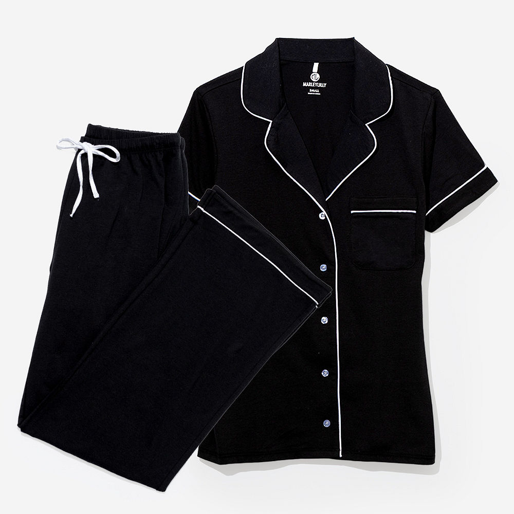 black-classic-sleep-set-on-julia