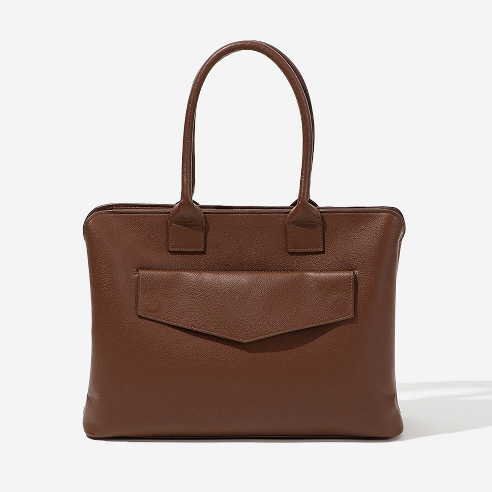 angled image of essential work tote