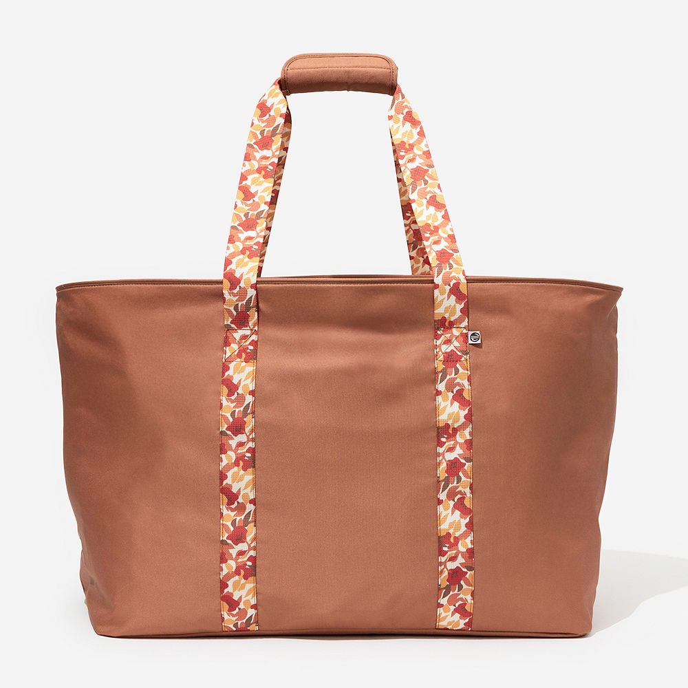 black spottie extra large tote bag in hand
