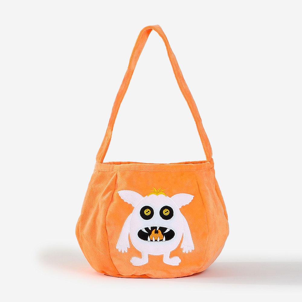 mom and me halloween bags with candy