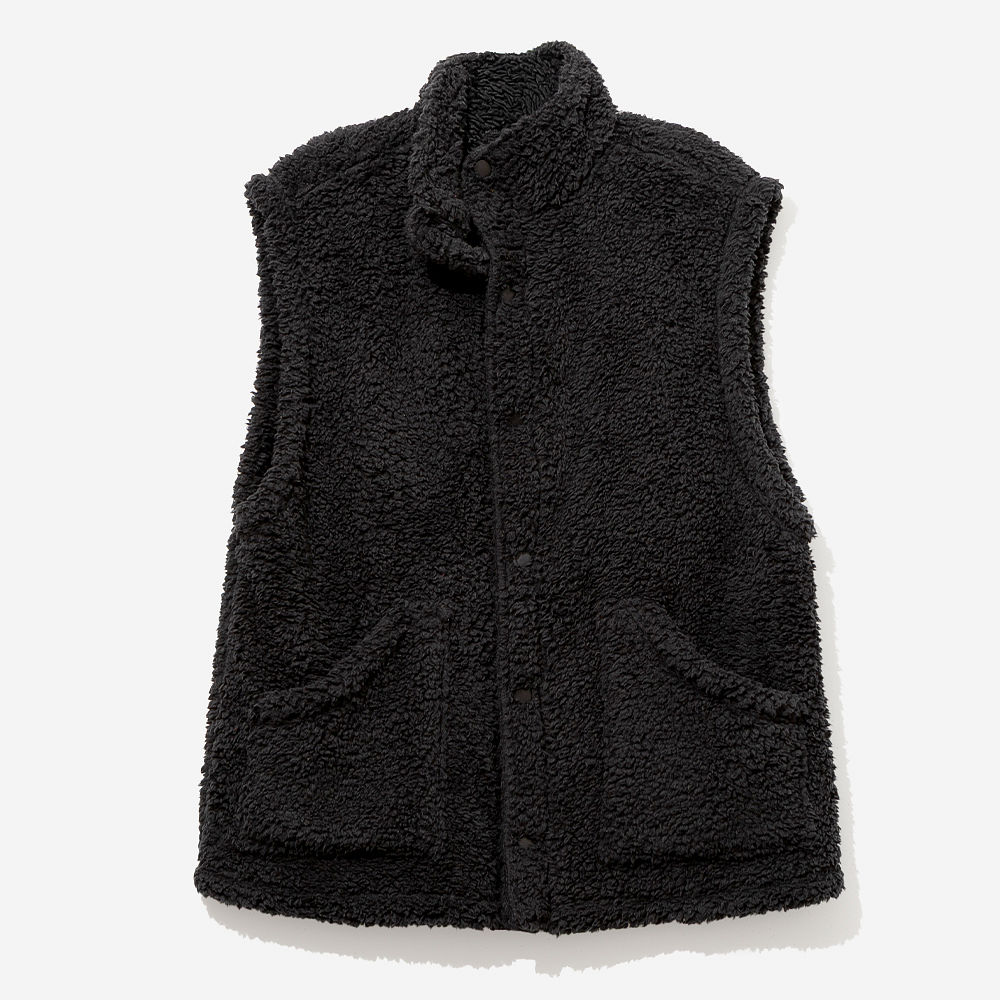 oatmeal oversized sherpa vest up close