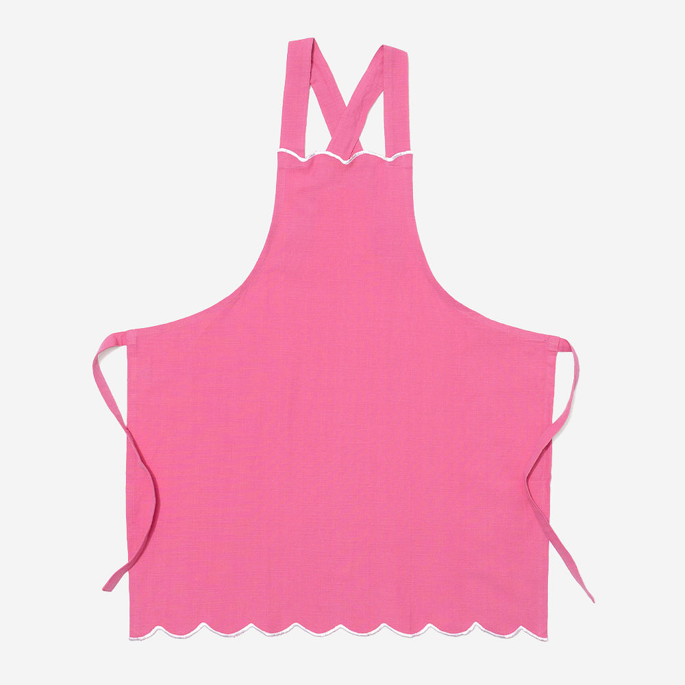 pink scalloped apron on peyton