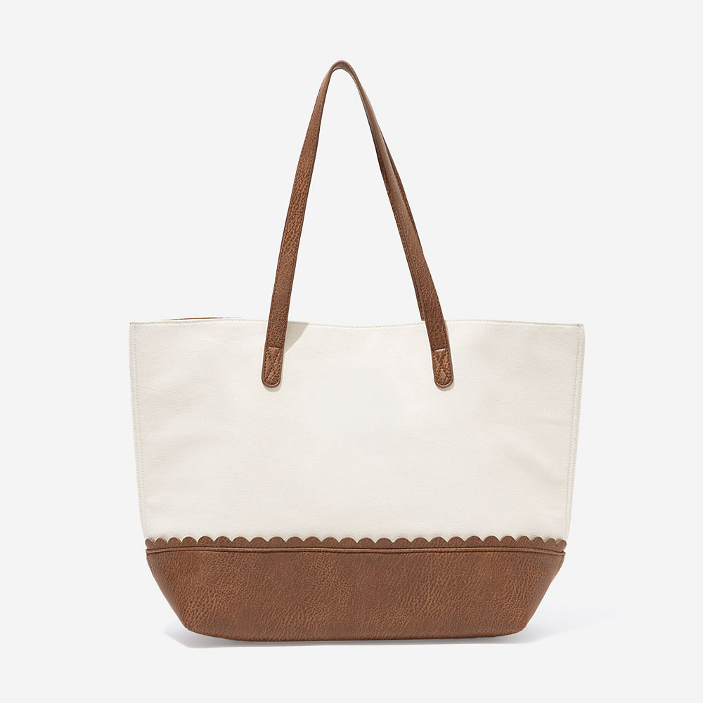 Monogrammed Scallop Tote | Ivory