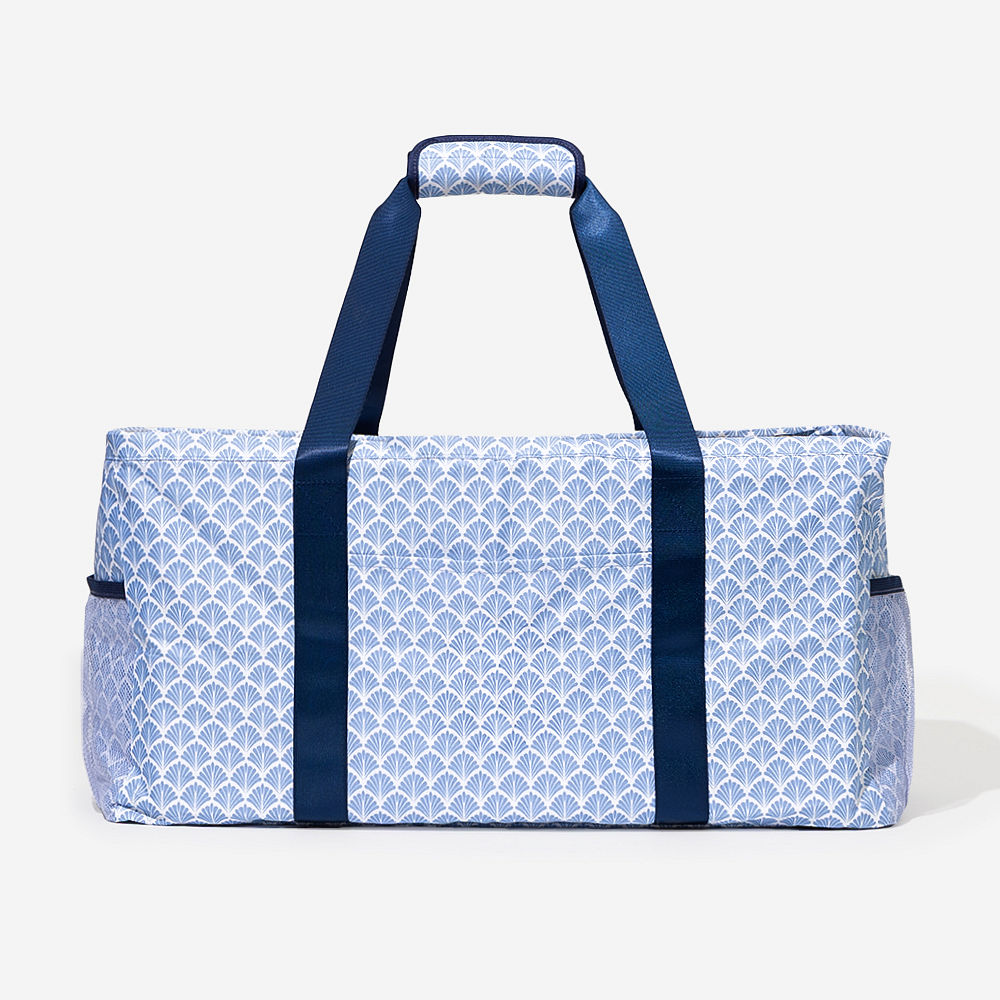 personalized wire top extra large tote in blue shells open and closed