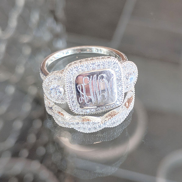 Glamorous sterling silver ring with monogrammed mirror disc