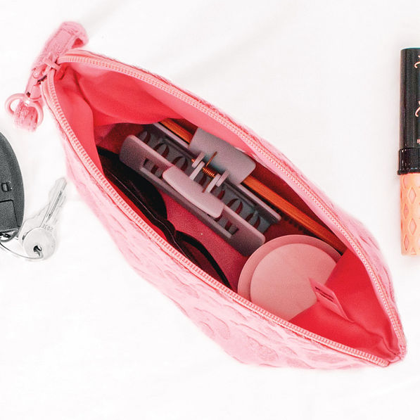 pink leopard wristlet open