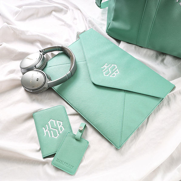 mint envelope laptop case with travel set