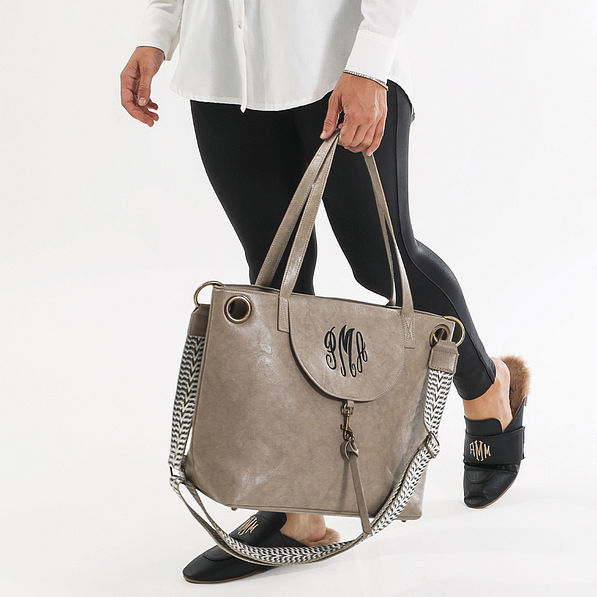 taupe everyday tote bag in hand