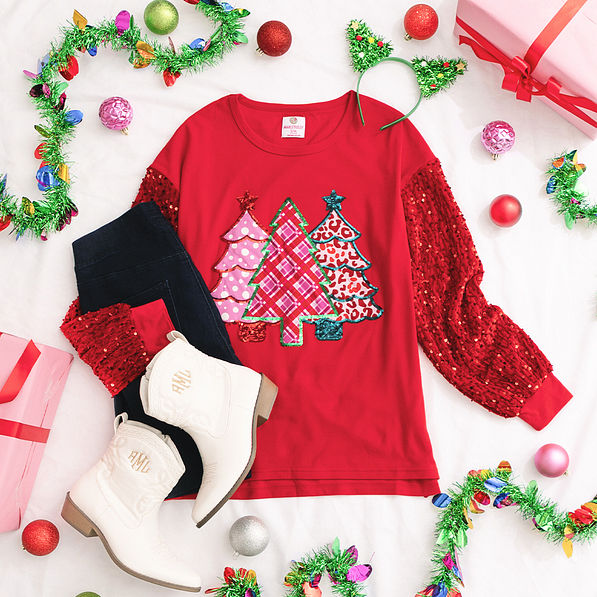 christmas red sweatshirt with garland