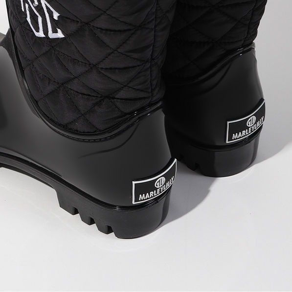 back details of the rain boots