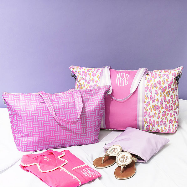 travel bag set in into the wild with pajamas and flipflops