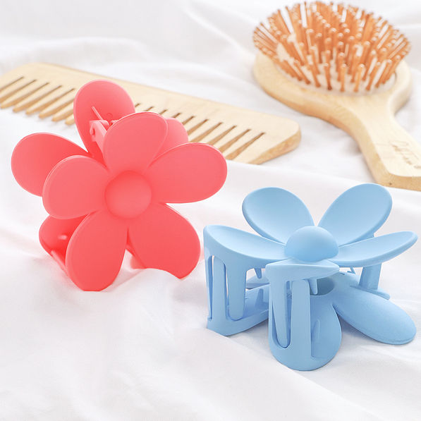 flower hair claw set in blue and hot pink