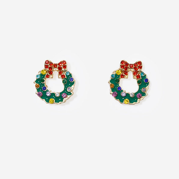 christmas earrings in green wreath