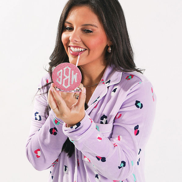 personalized pink glitter compact mirror with girl putting on makeup