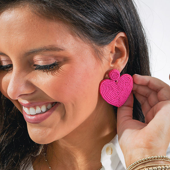 valentines day earrings in pink hearts