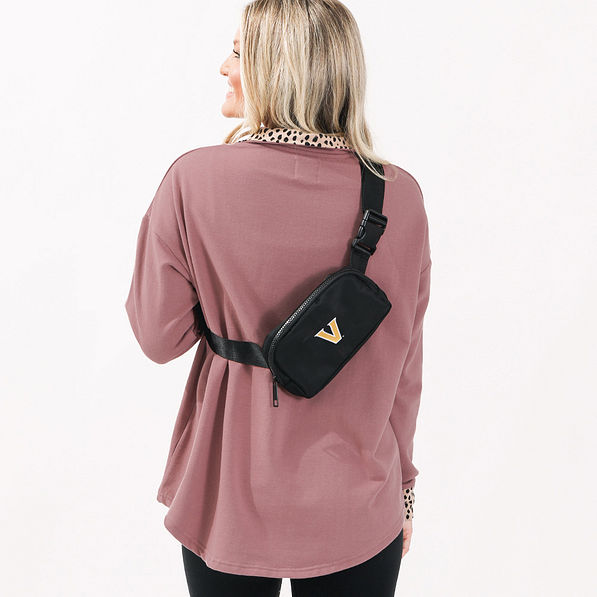 Vanderbilt Commodores black belt bag on back