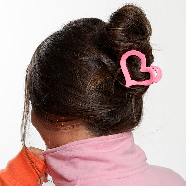 pink heart clip in hair