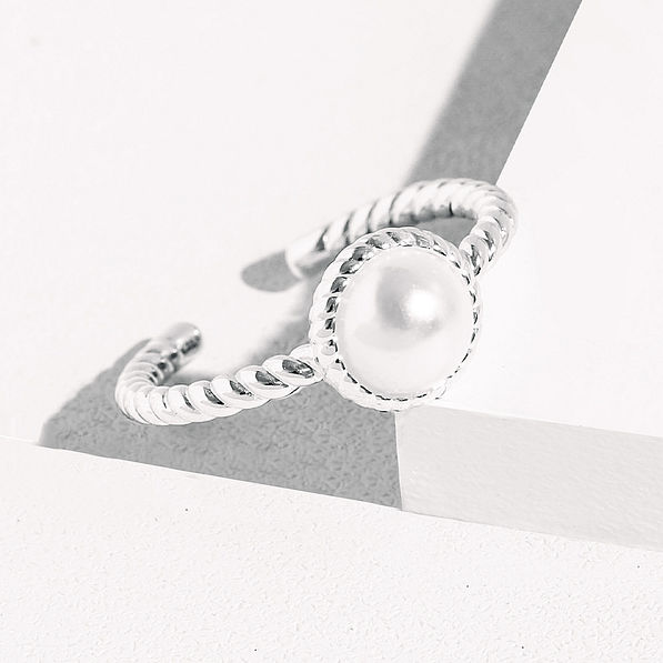 close up of pearl silver adjustable ring