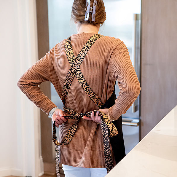 Back of Salon Stylist Apron