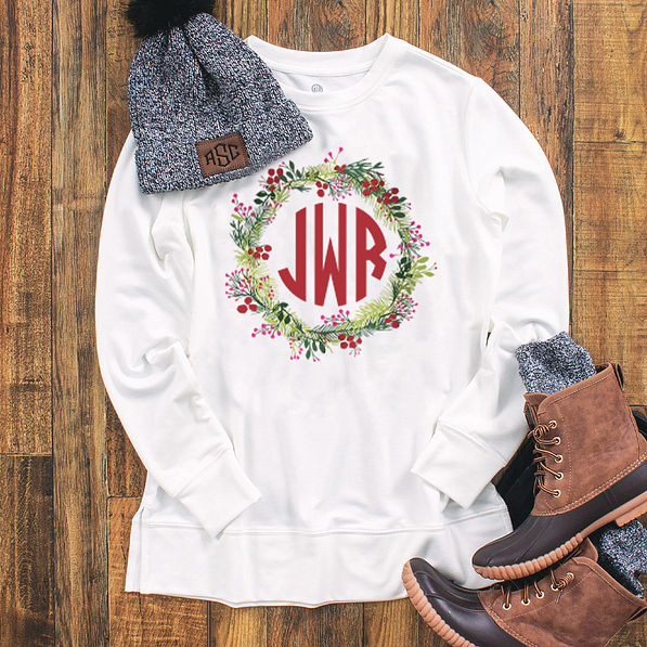 christmas-crewneck-sweatshirt-flatlay