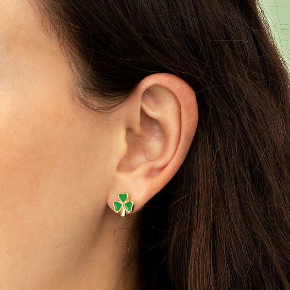 shamrock earring close up