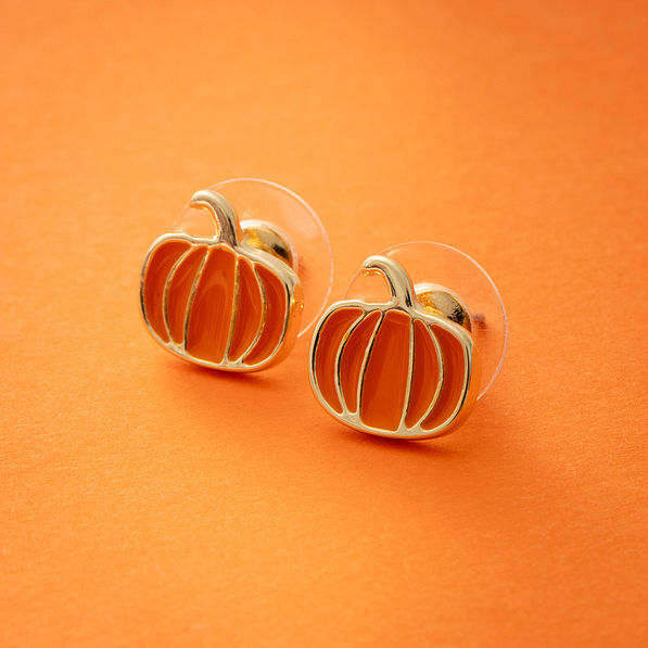 Pumpkin earrings close-up