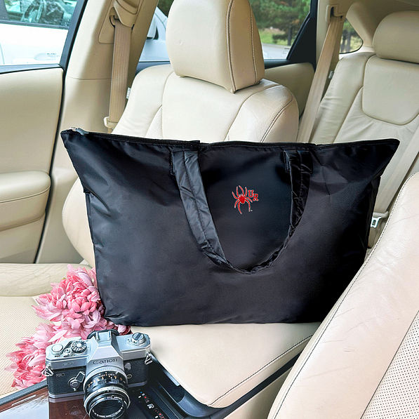 Richmond Spiders Packable Duffel Bag in Car