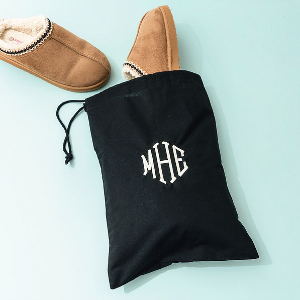 black drawstring travel bag