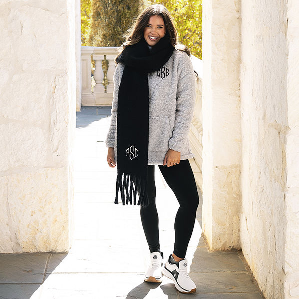 black oversized scarf worn by peyton