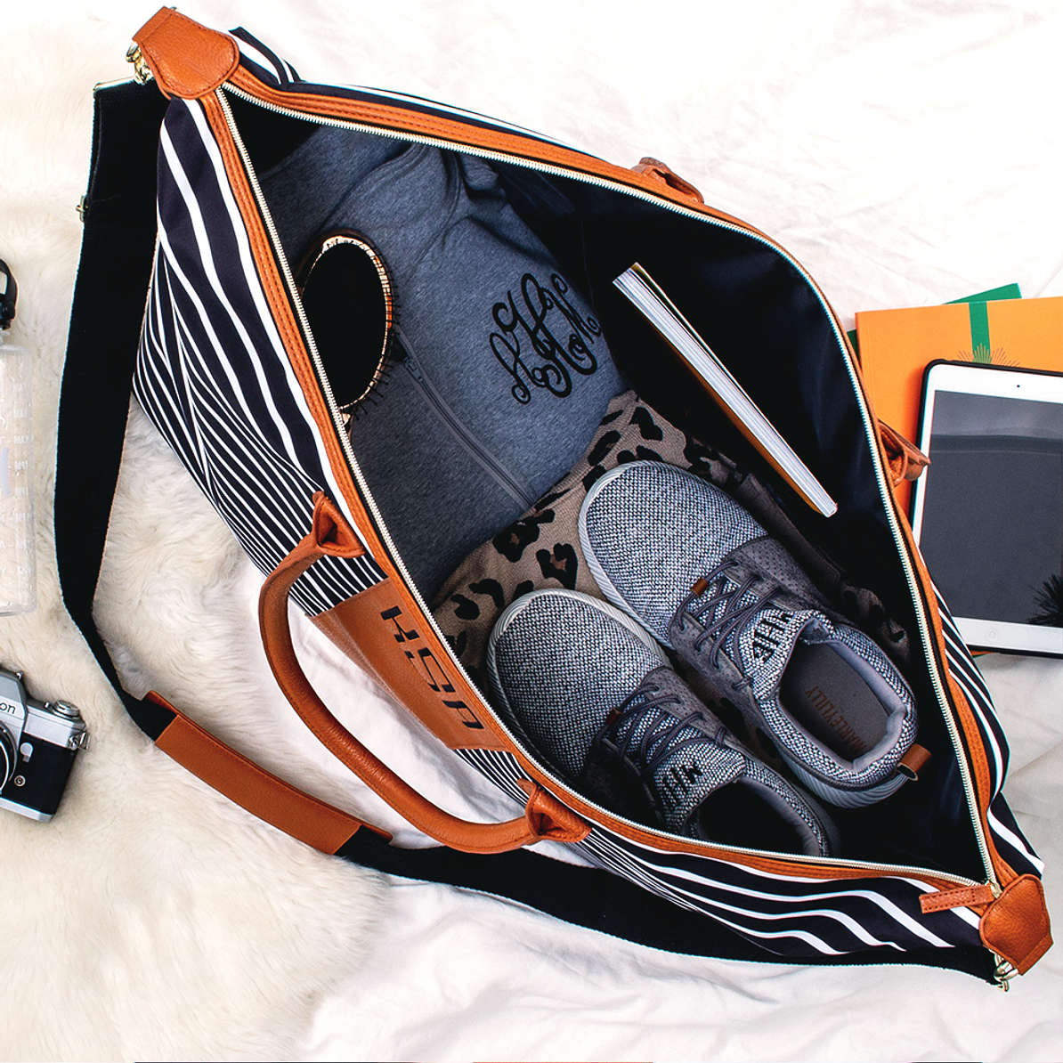 Weekender bag - grey borders