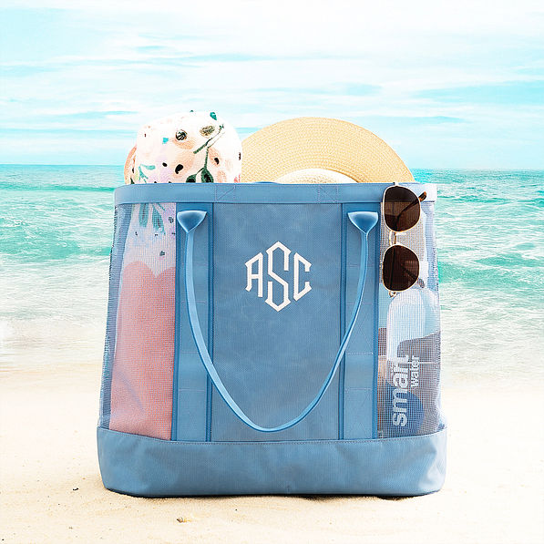 Structured Mesh Tote on beach