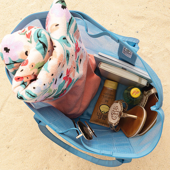 Structured Mesh Tote open Inside