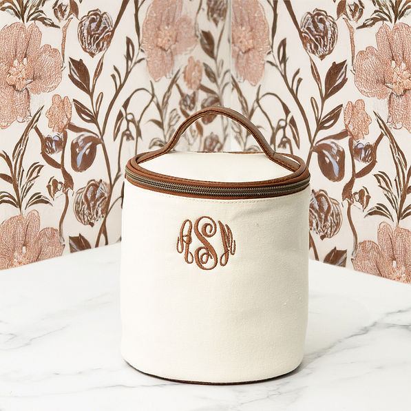 ivory ditty bag with wallpaper