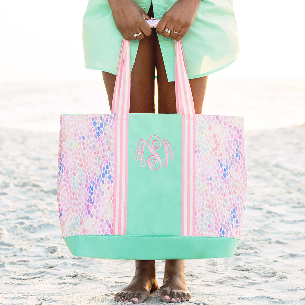 Spacious Monogrammed Beach Bag - Marleylilly