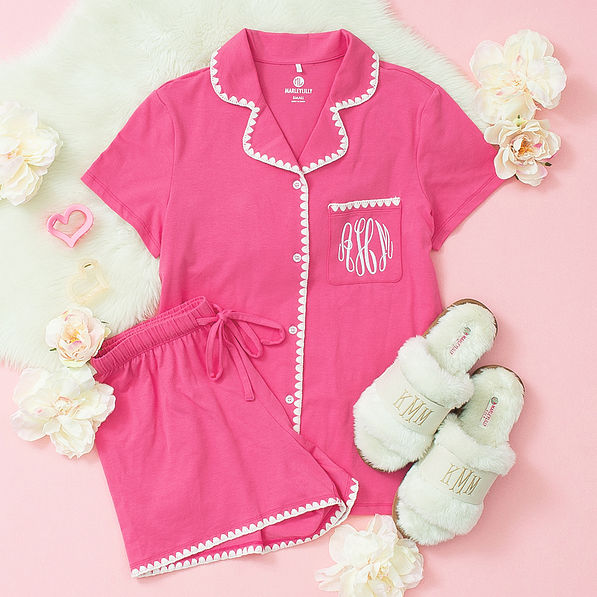 hot pink monogrammed classic sleep set with slippers