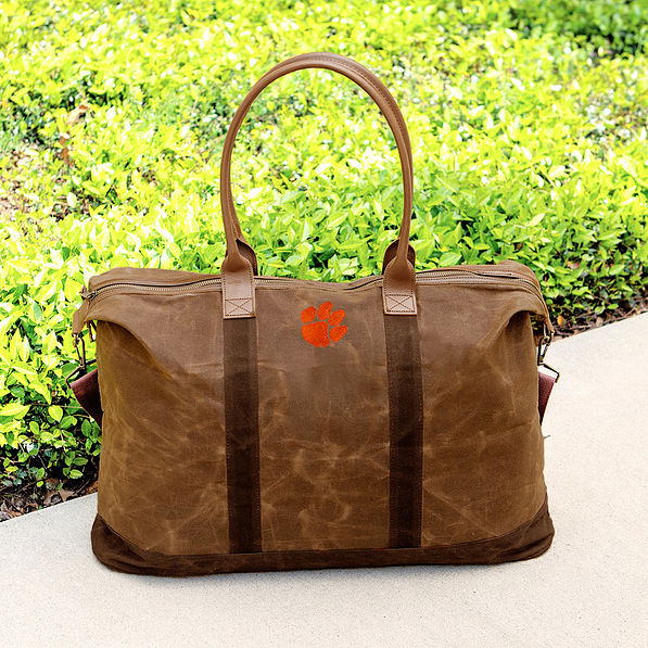 sp23 clemson waxed canvas weekender
