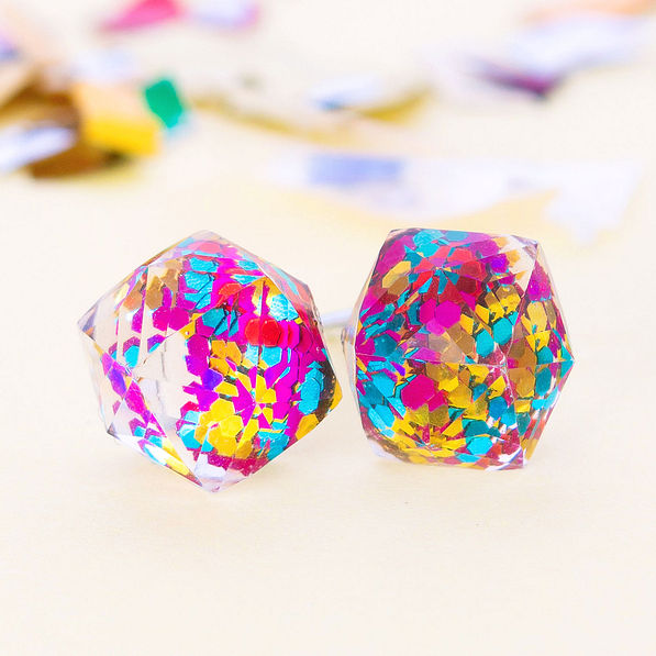 confetti cube earrings on confetti