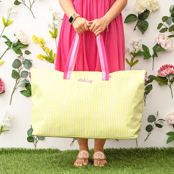 sunshine stripes weekend bag in hands