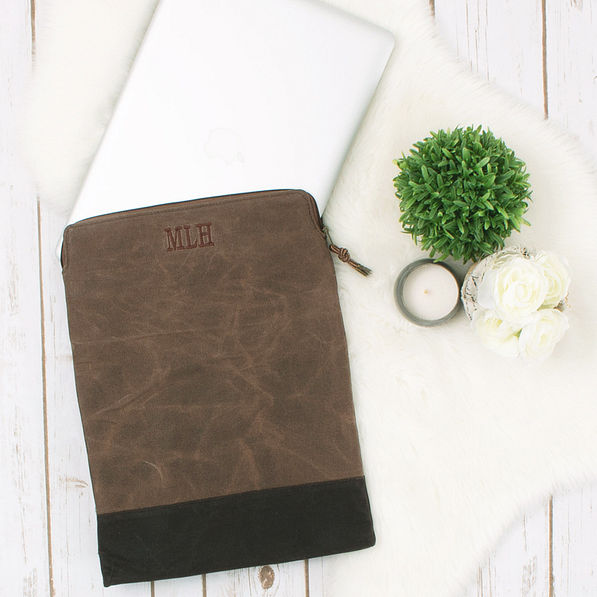 personalized laptop sleeve with laptop