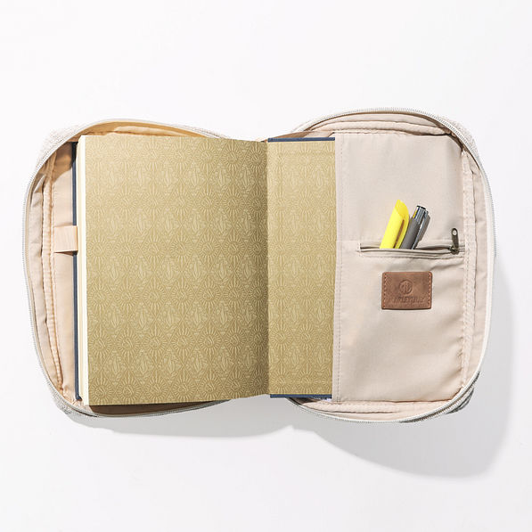 OPEN VIEW OF LEOPARD BIBLE CARRIER