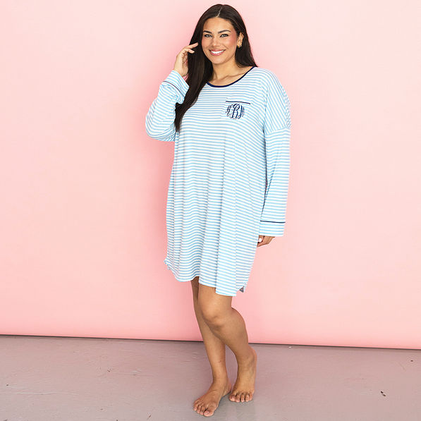blue/white stripes nightgown on julia - pink background