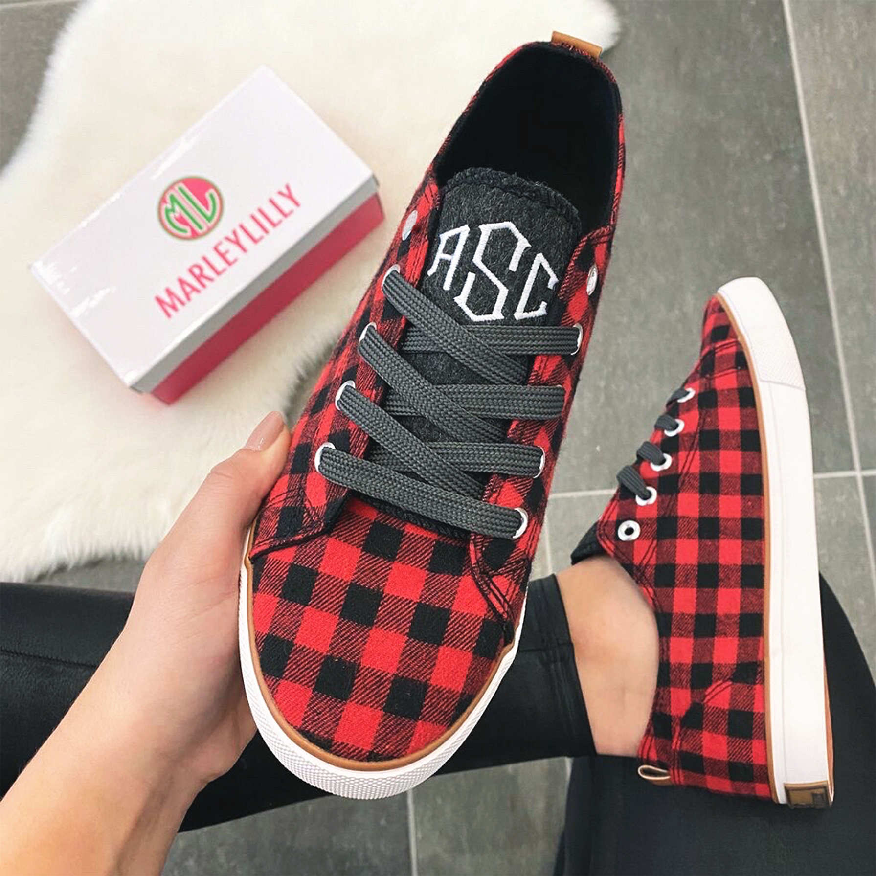 buffalo plaid lace up round toe flat sneakers
