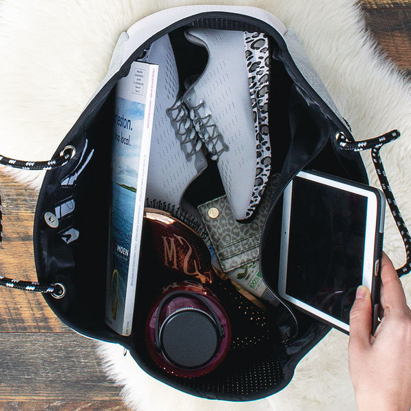 inside of neoprene tote with big zipper pocket