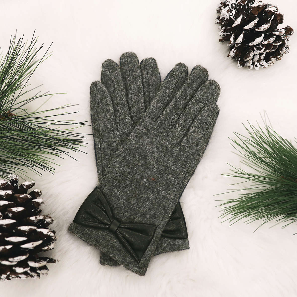 Gray Bow Gloves Marleylilly